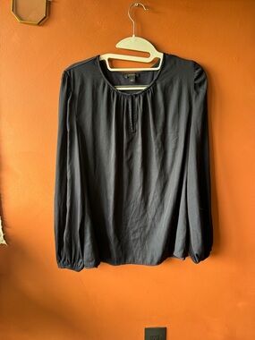 Ann Taylor navy Long Sleeve Pullover Top